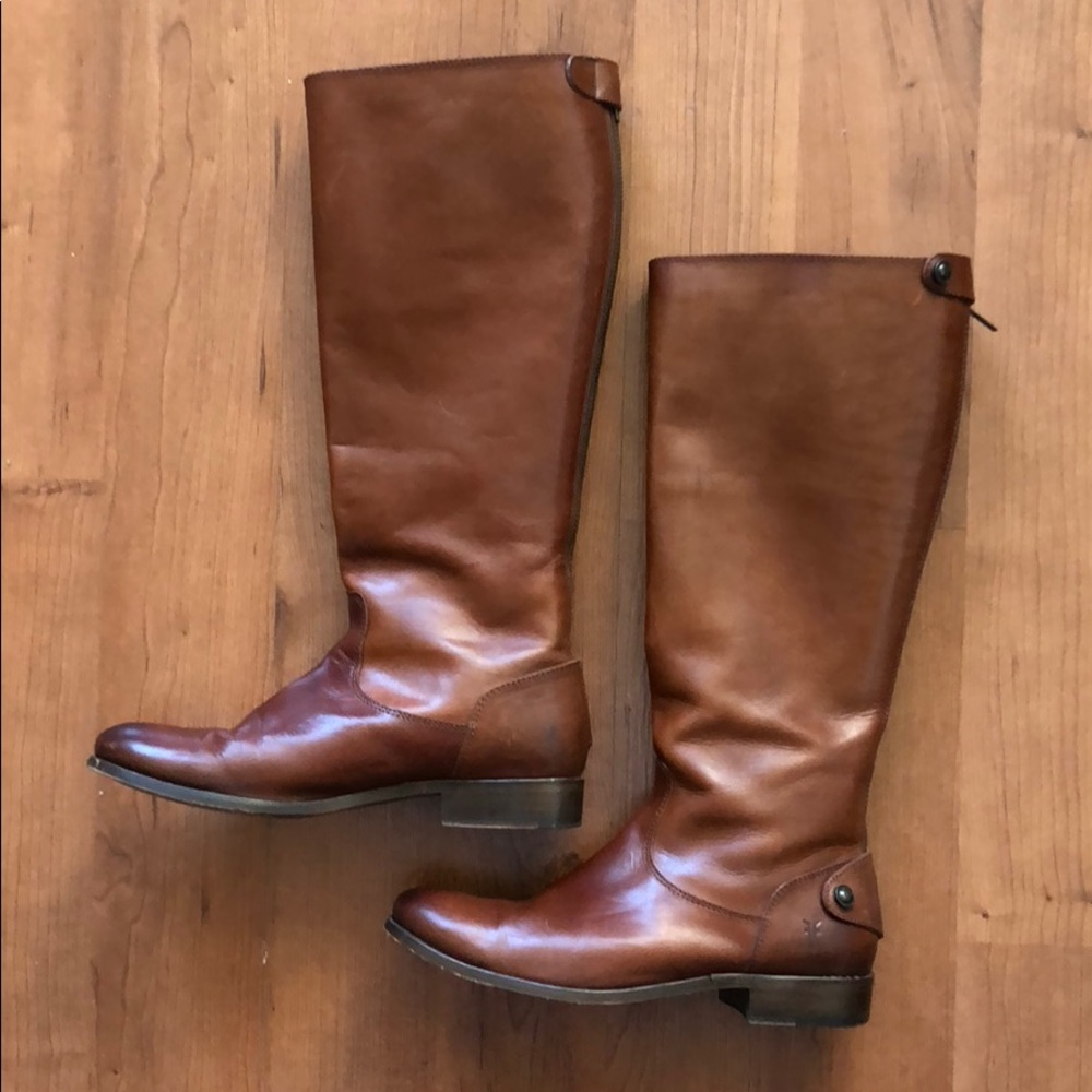 Frye Boots. Tall Brown zip up Riding Boots.